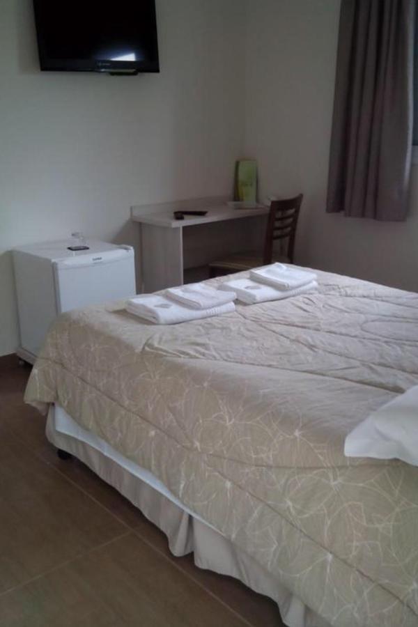 Hotel Vison Jarinu Bagian luar foto